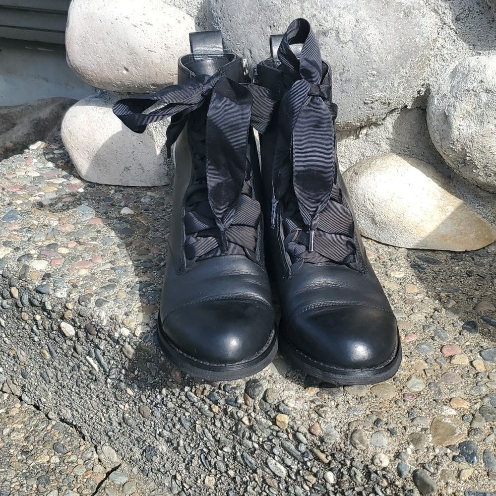 BP Bootie, Size 7, Soo Cute, Zips Up on Side. Wore 1x. - Picture 5 of 7